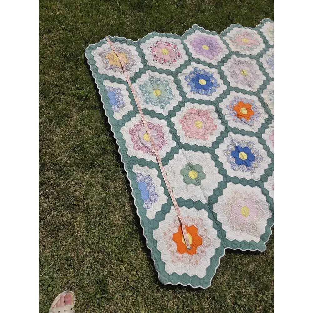 STUNNER Vintage Patchwork Grandmas Flower Garden Quilt Unique Fabrics 87
